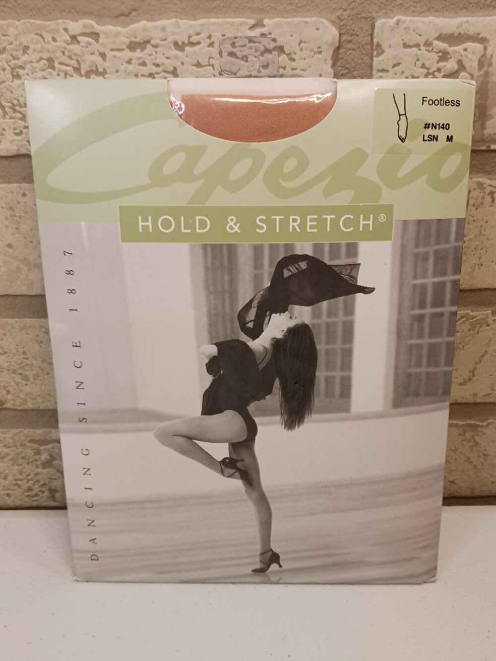Capezio Hold & Stretch Footless Dance Tights N140 Nude Womens Size Medium